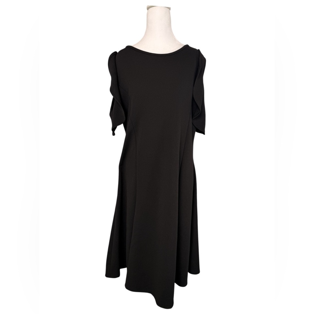 24seven Comfort Apparel Black Cold Shoulder Dress Plus Size 1X NWT - Picture 2 of 5